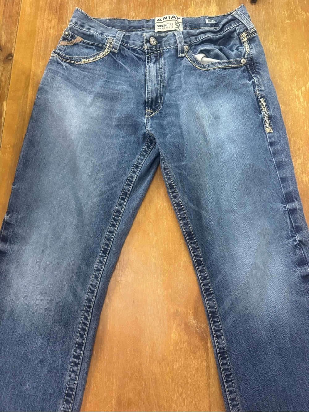 Ariat Men's Straight Jeans in Medium Blue Wash